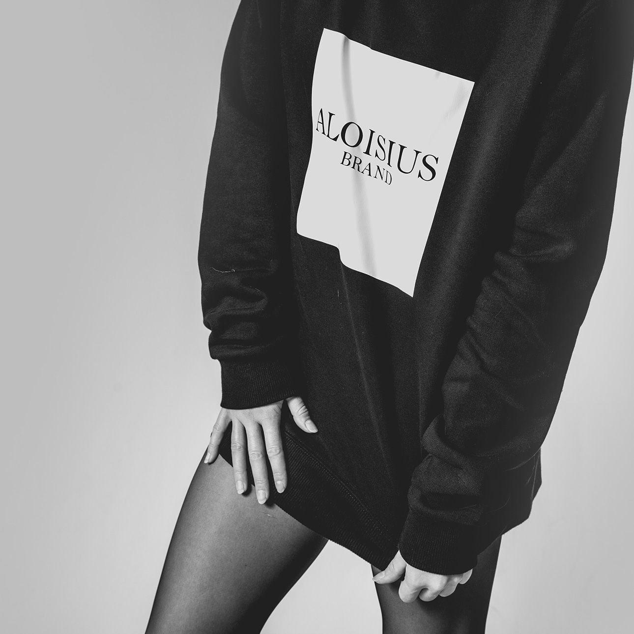 Cropped fashion model